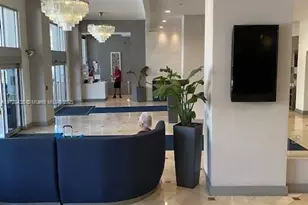 100 Lincoln Rd, Miami Beach, FL 33139 - Photo 22