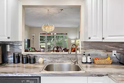 1035 Country Club Dr #206, Margate, FL 33063 - Photo 4