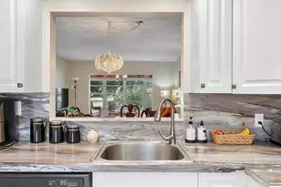 1035 Country Club Dr, Margate, FL 33063 - Photo 4