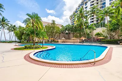 540 Brickell Key Dr #1021, Miami, FL 33131 - Photo 22