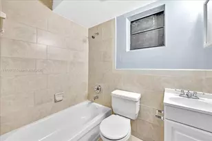 365 NW 8th St, Miami, FL 33136 - Photo 10