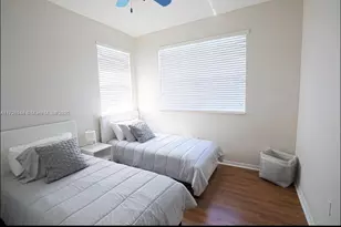 10805 NW 89th Terrace, Doral, FL 33178 - Photo 8