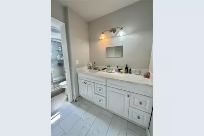 6655 W Broward Blvd #201, Plantation, FL 33317 - Photo 32