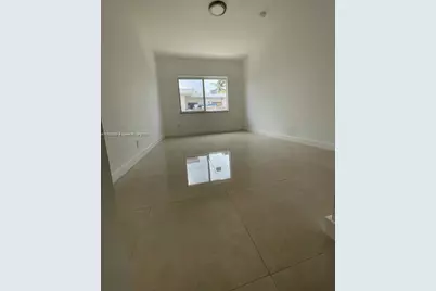 1995 Calais, Miami Beach, FL 33141 - Photo 8