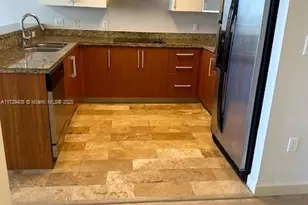 170 SE 14th St, Miami, FL 33131 - Photo 1