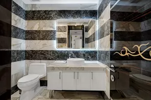 17749 Collins Ave, Sunny Isles Beach, FL 33160 - Photo 34