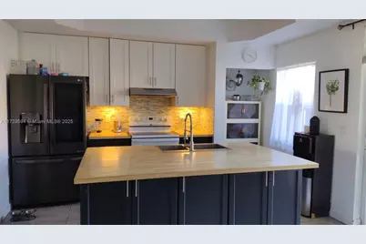4938 Windward Way #1304, Dania Beach, FL 33312 - Photo 2