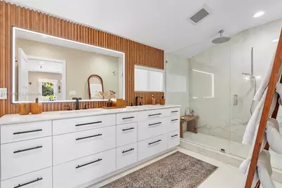 652 NE 105th St, Miami Shores, FL 33138 - Photo 26