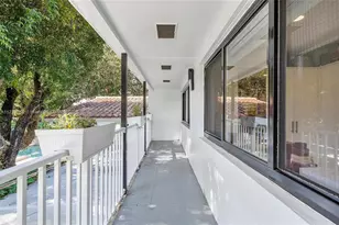 652 NE 105th St, Miami Shores, FL 33138 - Photo 38
