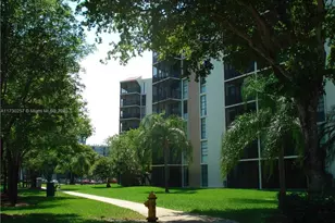 3101 N Country Club Dr, Aventura, FL 33180 - Photo 2