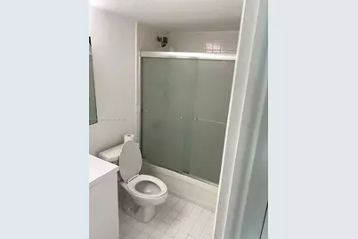 5555 Collins Ave #6T, Miami Beach, FL 33140 - Photo 8