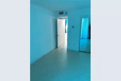 5555 Collins Ave #6T, Miami Beach, FL 33140 - Photo 6