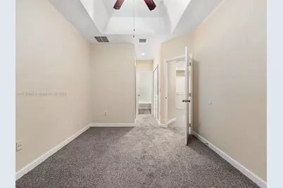 2463 SE 15th Ct, Homestead, FL 33035 - Photo 14