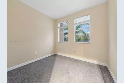 2463 SE 15th Ct, Homestead, FL 33035 - Photo 10