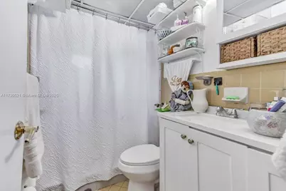 519 NW 10th Ave, Miami, FL 33136 - Photo 24