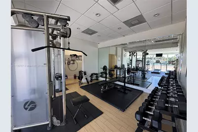 5750 Collins Ave #4F, Miami Beach, FL 33140 - Photo 38