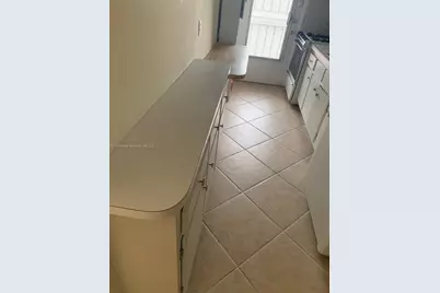 122 NE 204th St #21, Miami Gardens, FL 33179 - Photo 10