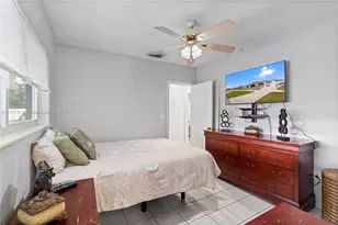 451 W 39th St, Hialeah, FL 33012 - Photo 32