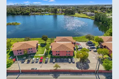 2020 NW 119th St #1122, Miami, FL 33167 - Photo 2