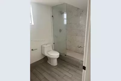 1865 NW 16th St, Miami, FL 33125 - Photo 8