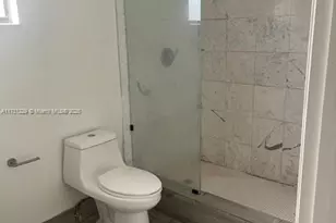 1865 NW 16th St, Miami, FL 33125 - Photo 8