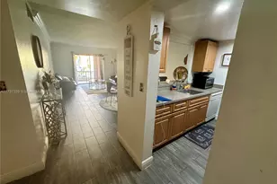 17911 NW 68th Ave, Hialeah, FL 33015 - Photo 8