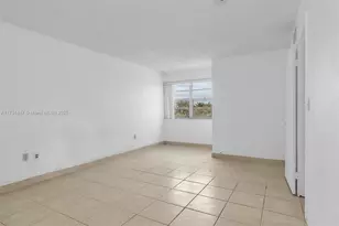 6884 N Kendall Dr, Pinecrest, FL 33156 - Photo 14