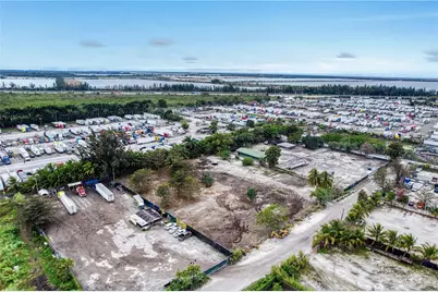 12140 NW 157th Street, Hialeah, FL 33018 - Photo 30