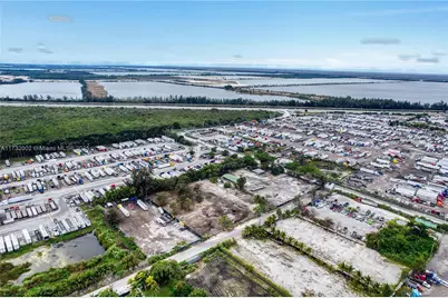 12140 NW 157th Street, Hialeah, FL 33018 - Photo 20