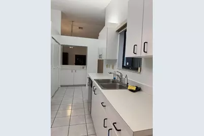 8204 NW 100th Ln, Tamarac, FL 33321 - Photo 2