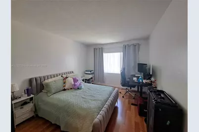 450 Golden Isles Dr #2B, Hallandale Beach, FL 33009 - Photo 12