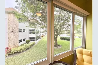 4806 NW 36th St #501, Lauderdale Lakes, FL 33319 - Photo 1