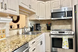 4806 NW 36th St, Lauderdale Lakes, FL 33319 - Photo 16