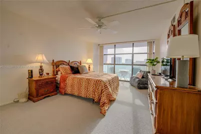 600 Parkview Dr #601, Hallandale Beach, FL 33009 - Photo 24