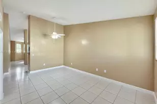 1666 SE 27th Ct, Homestead, FL 33035 - Photo 6