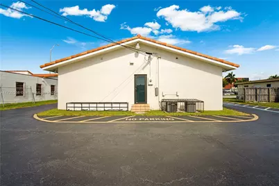 9950 SW 40th St, Miami, FL 33165 - Photo 22