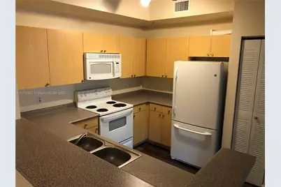 1919 Van Buren St #104A, Hollywood, FL 33020 - Photo 6