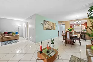 1100 Colony Point Cir, Pembroke Pines, FL 33026 - Photo 10