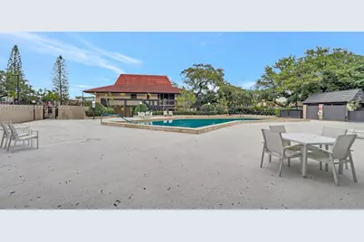 481 Ives Dairy Rd #105-4, Miami, FL 33179 - Photo 32