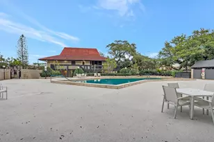 481 Ives Dairy Rd, Miami, FL 33179 - Photo 32