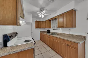 2300 Jackson St, Hollywood, FL 33020 - Photo 6
