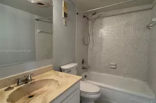 1200 St Charles Pl, Pembroke Pines, FL 33026 - Photo 12