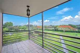 1200 St Charles Pl, Pembroke Pines, FL 33026 - Photo 4