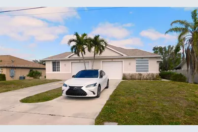 617 SE 7 St, Cape Coral, FL 33990 - Photo 2
