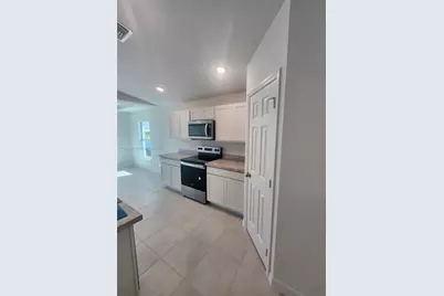 3529 NE 20 Pl #0, Cape Coral, FL 33909 - Photo 6