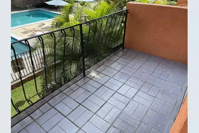 1950 W 54th St #112, Hialeah, FL 33012 - Photo 10