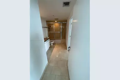 90 SW 3rd St #2505, Miami, FL 33130 - Photo 34