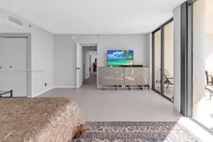 1000 Island Blvd, Aventura, FL 33160 - Photo 18