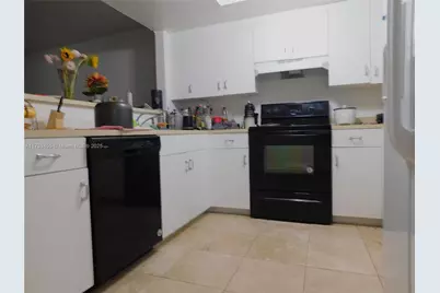 611 SW 3 Te, Cape Coral, FL 33991 - Photo 10