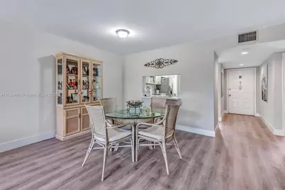 1401 SW 128th Ter #307H, Pembroke Pines, FL 33027 - Photo 6